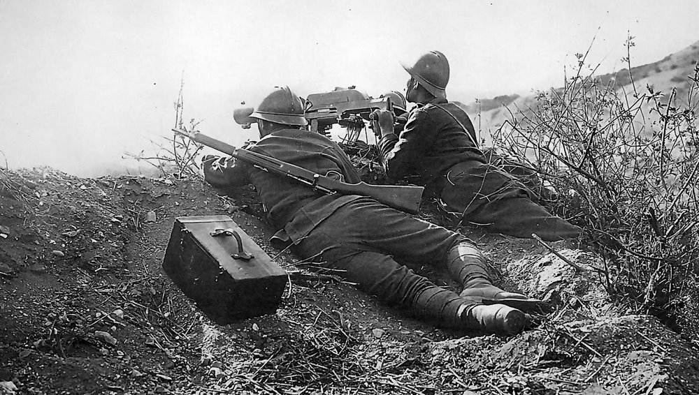 042. Πολυβολητές στη νεκρόπολη των Σάρδεων (Μπιν Τεπέ).